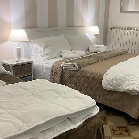 Politeama Art Bed & Breakfast 2*