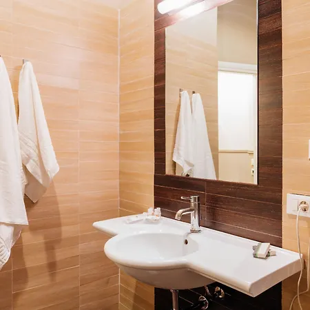 فندق Ambasciatori 4*