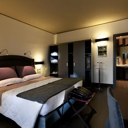 Astoria Palace 4*