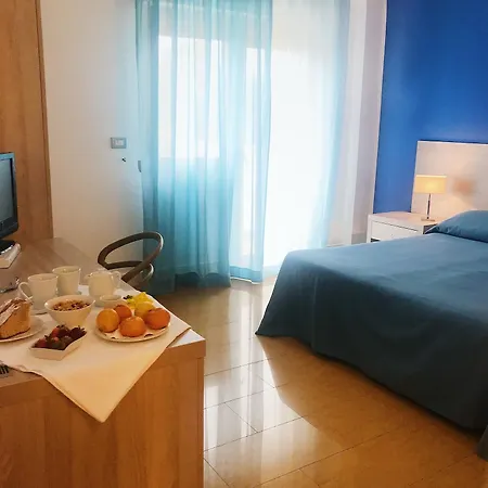 فندق Conchiglia D'oro 3*