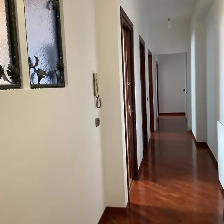 Leo's Apartment