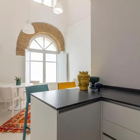 La Casetta In Centro Storico: Pantelleria 9 Holiday home *