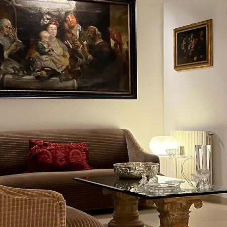 Domus Orestea Villa *