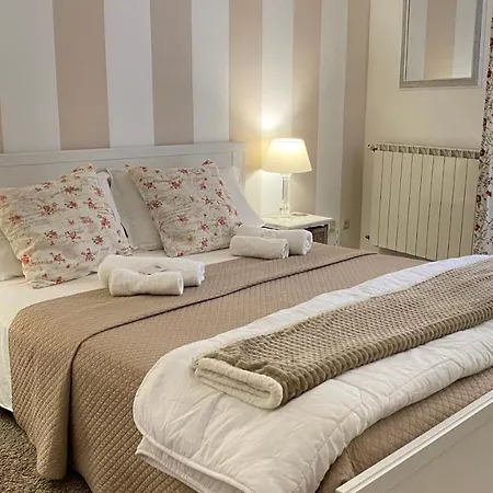Politeama Art Bed & Breakfast 2*