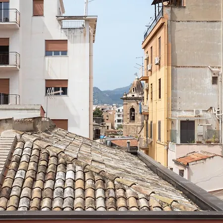 Guest house Le Cinque Stanze Room&breakfast Palermo