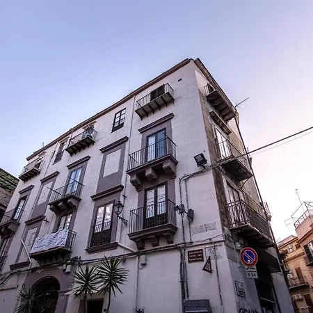 Kemonia Casa Vacanze Appartamento *