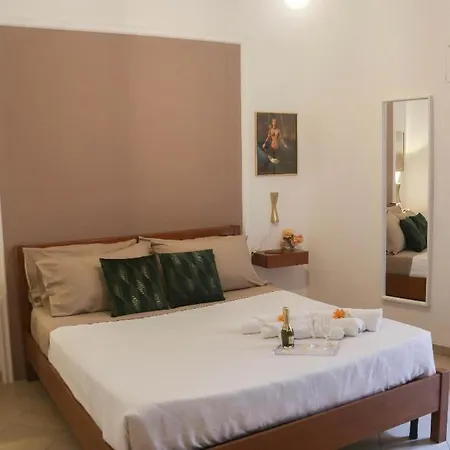 Sole Apartment *