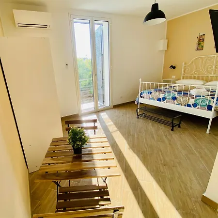 Pindemonte Apartamento *