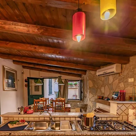 Apartment Art House Arenella Con Terrazze By Wonderful Italy Palermo