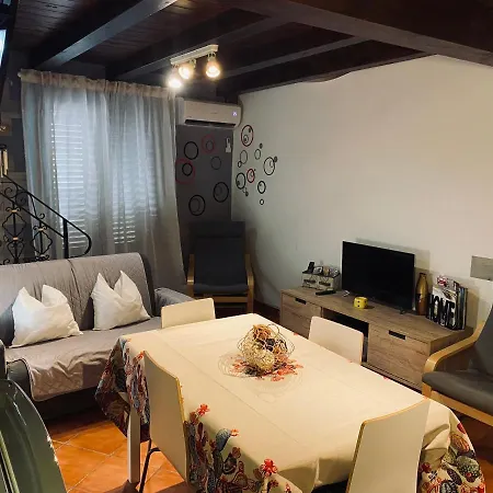 Palazzo Rea Apartment *