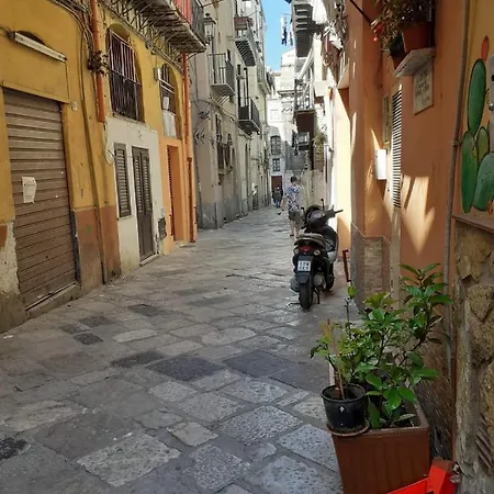 Holiday home Casa Mercato Ballaro'