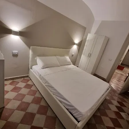Domus Sant'anna Apartament *