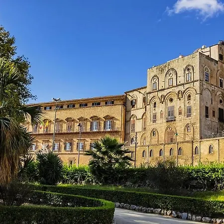 Colonna Rotta Apartment *