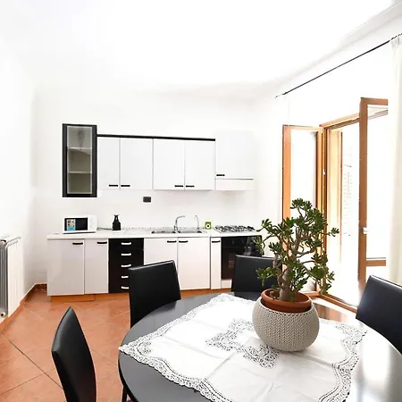 Iflat Angel's Floor Apartment