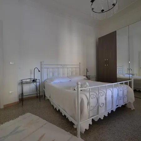 Apartment Brand New 3 Bedroom In Center