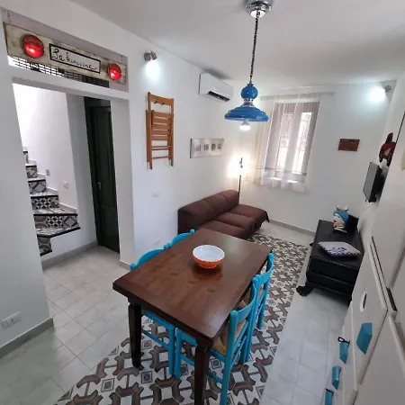 Holiday home Casa Viotti Le Fuoriserie