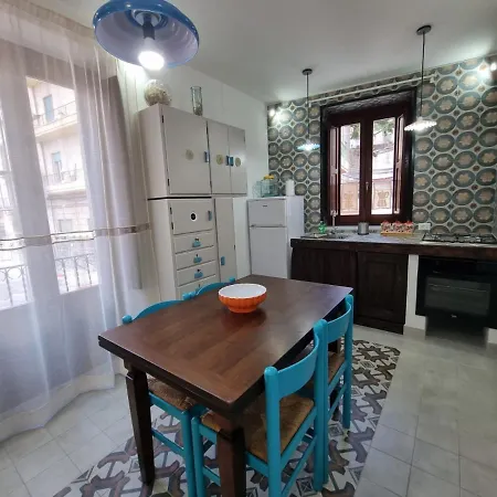 Holiday home Casa Viotti Le Fuoriserie Palermo