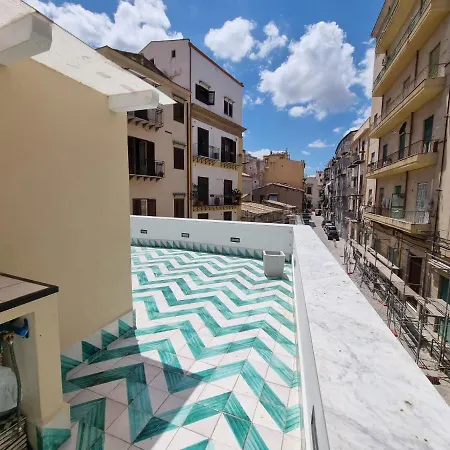 Holiday home Casa Viotti Le Fuoriserie Palermo