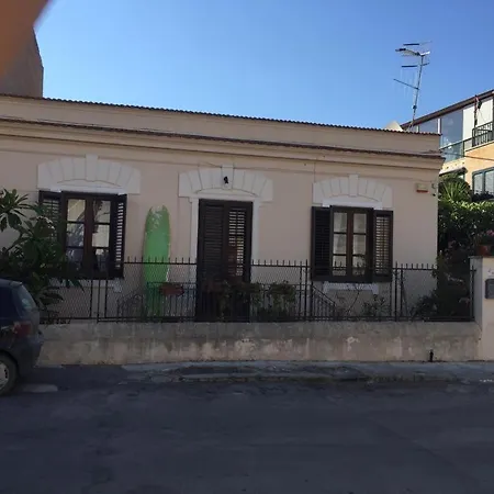 La Blue Holiday home