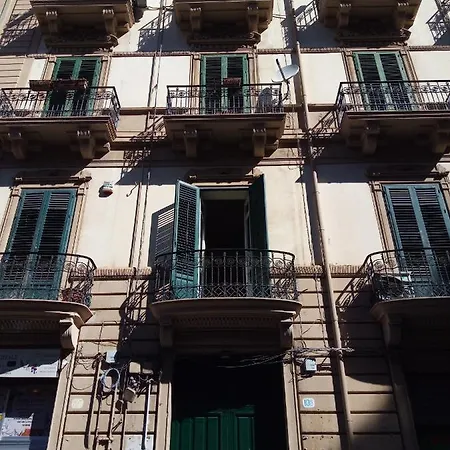 Locami Centro Guest house *