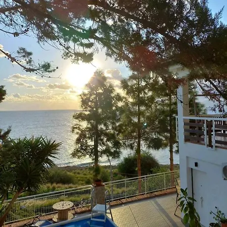 Villa's On The Beach, Swimming Pool A/c Holiday home *