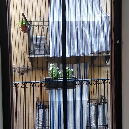 Apartment In Pieno Centro I Mori E Le Dame Palermo