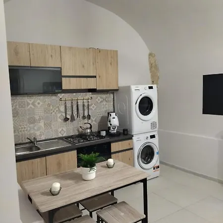 Cozy Apartment Near Palermo Cathedral