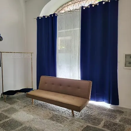 San Basilio Apartment *