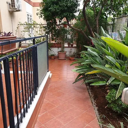 La Casa Di Lalla Vicino Mondello Apartment Palermo
