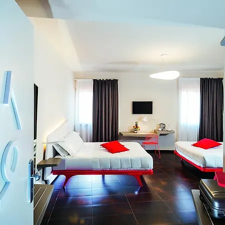 Ibis Styles President Hotel