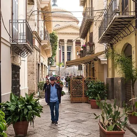 Bed & Breakfast Del Massimo Palermo