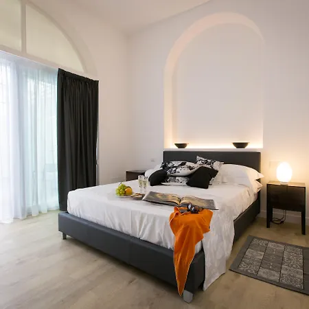 In 4* Palermo