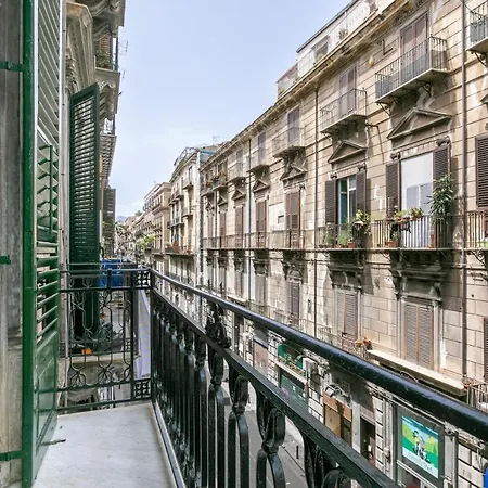 Vittorio Emanuele Charming Flats Apartment