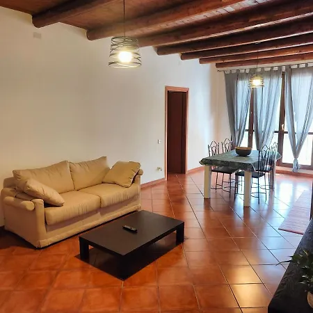 Vicolo Del Vento Casa Ponente Palermo