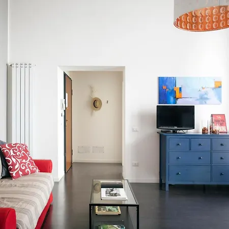 Ballaro House *
