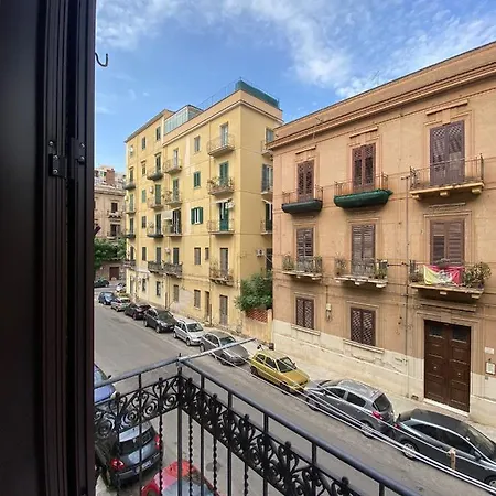 Casa Vacanze Trasselli Apartment Palermo