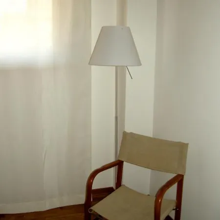 Fumbi Bed & Breakfast *