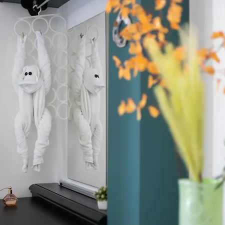 Palermonamour Art Gallery Guest house *