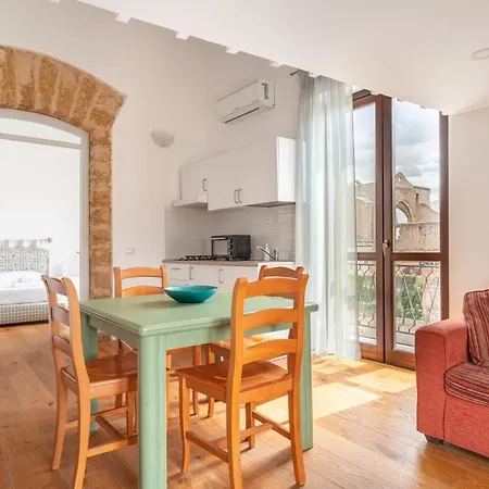 Casa Silvia By Domusicily Apartment