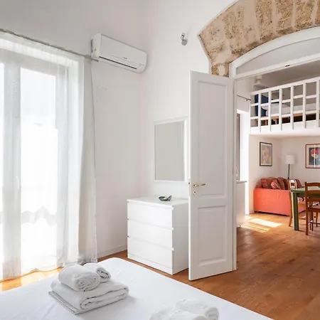 Casa Silvia By Domusicily Apartment *