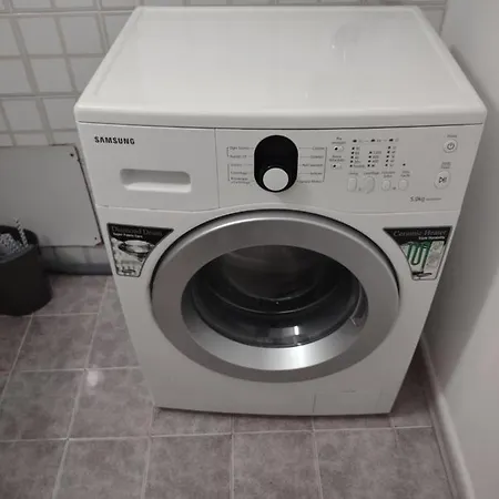 A Due Passi Dal Porto Appartamento *