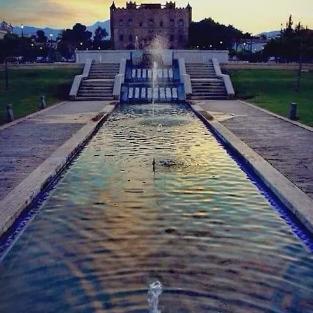 Politeama In The Heart Of The Palermo