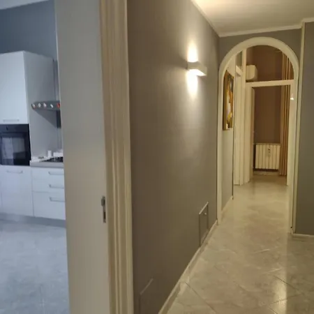 A Due Passi Dal Porto *
