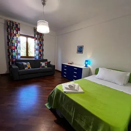 Fugari Mondello Holiday home *