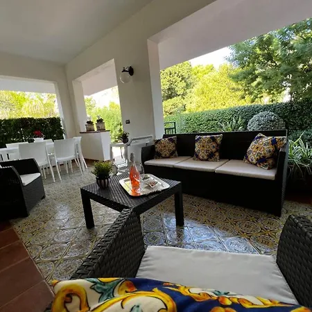 Fugari Mondello Holiday home