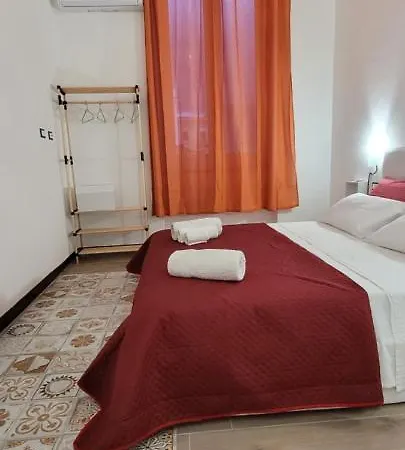 Housestation * Palermo