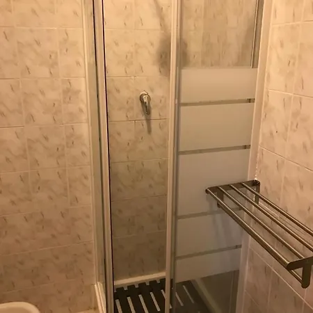 Lincoln Apartment