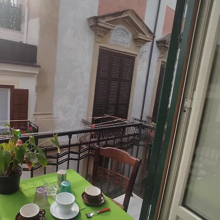Locazione Turistica Garibaldi Apartment Palermo