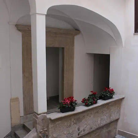 Sant'andrea - Luxury In Vucciria בית הארחה *
