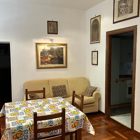 Toty Guilla Apartment